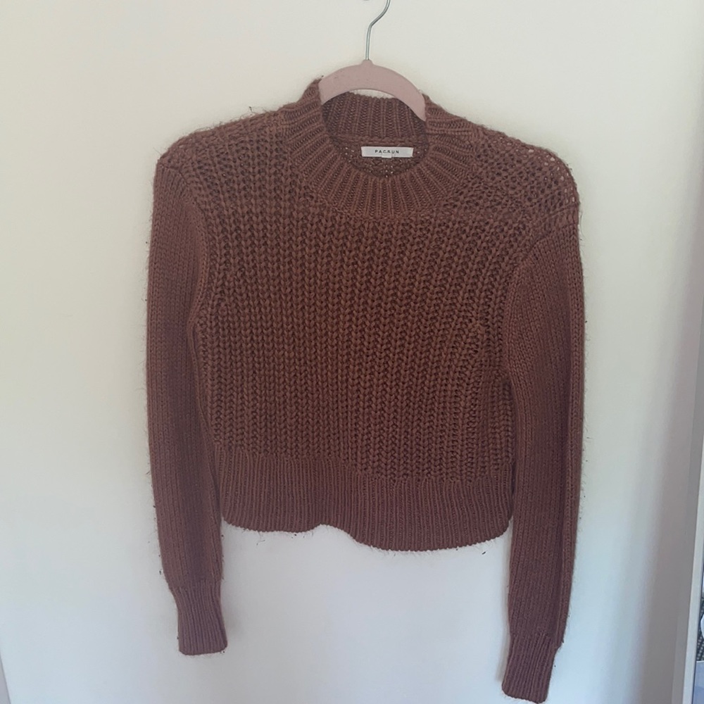 Brown knitted top